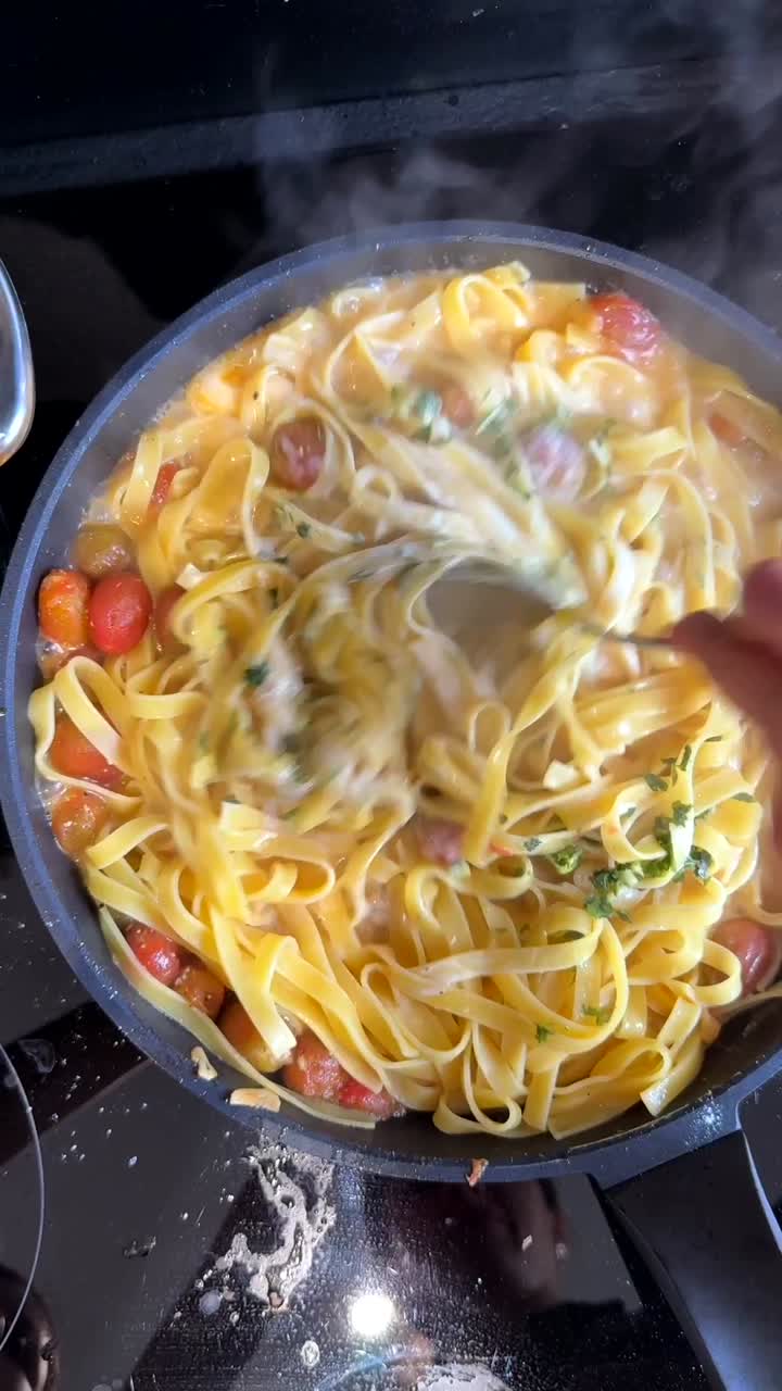 Fettuccine Alfredo with cherry tomatoes