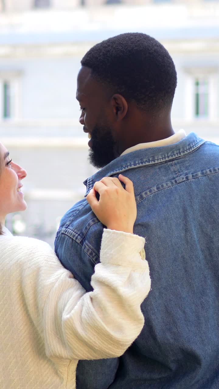 pareja tomando una selfie