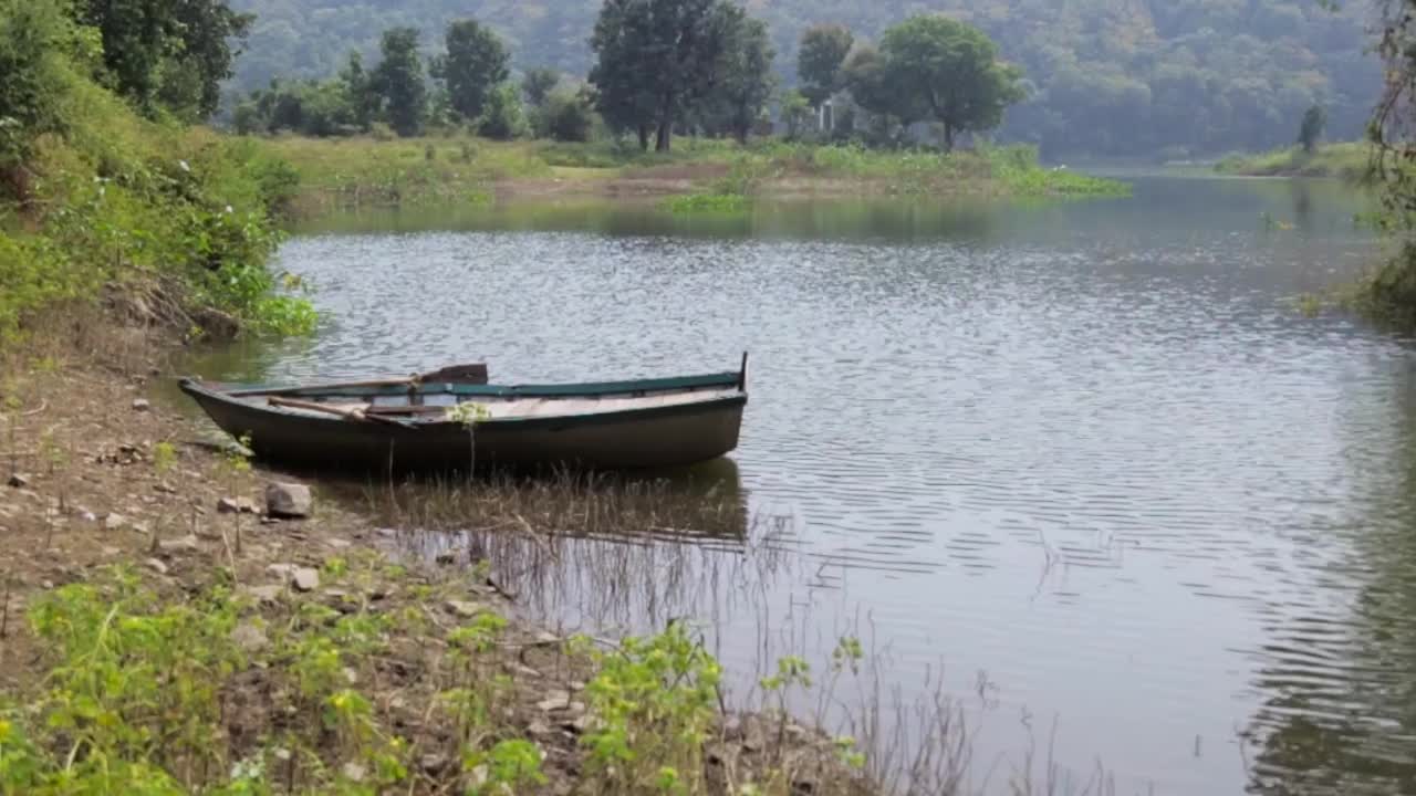 barcos en vashal khadi, rajpipla, gujarat