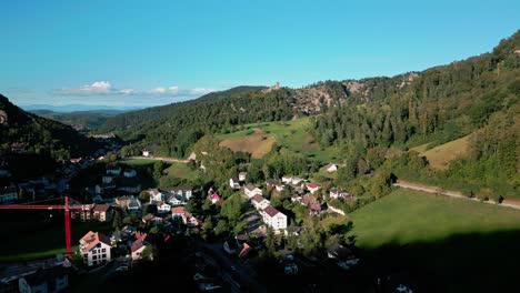pequeño pueblo en suiza llamado waldenburg-1