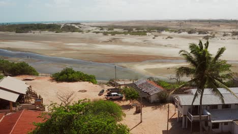 El-Pequeño-Pueblo-En-Las-Dunas,-Tatajuba,-Brasil