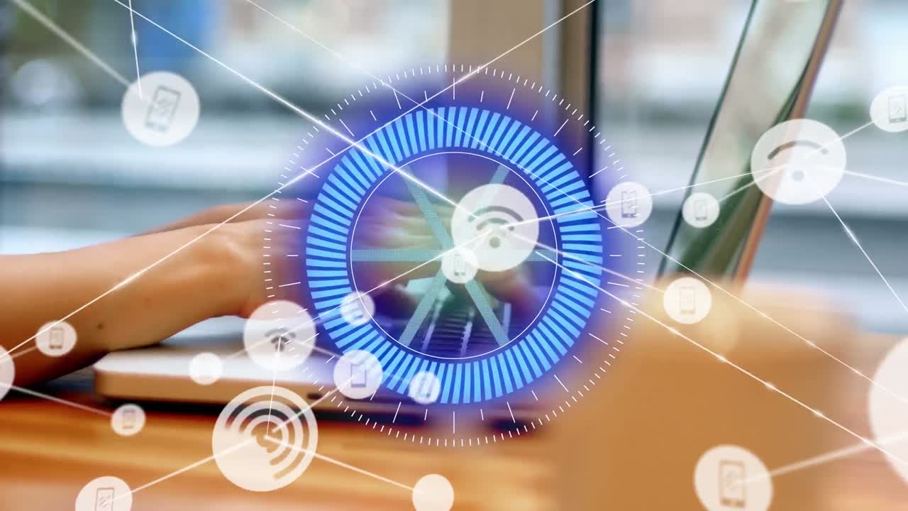 노트북을 사용하는 비즈니스 우먼을 통해 연결하는 다양한 아이콘을 가진 미래의 인터페이스