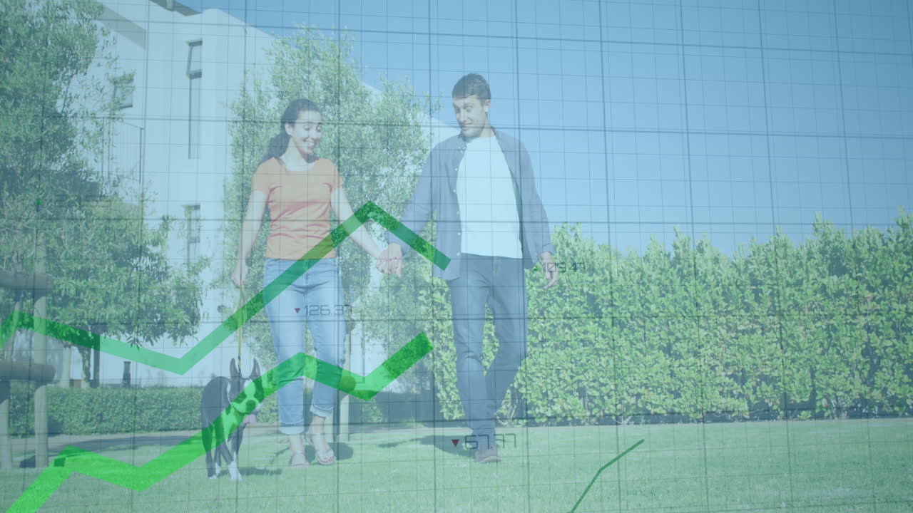 animación del procesamiento de datos financieros con líneas verdes y estadísticas sobre la pareja caucásica