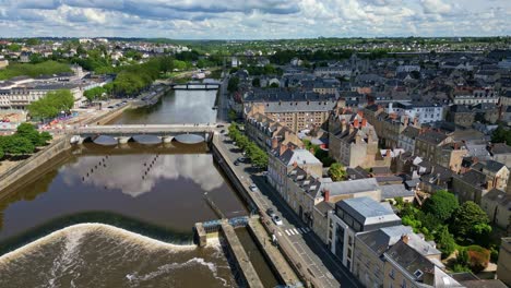 aristide-briand bridge or pont neuf over mayenne river, laval