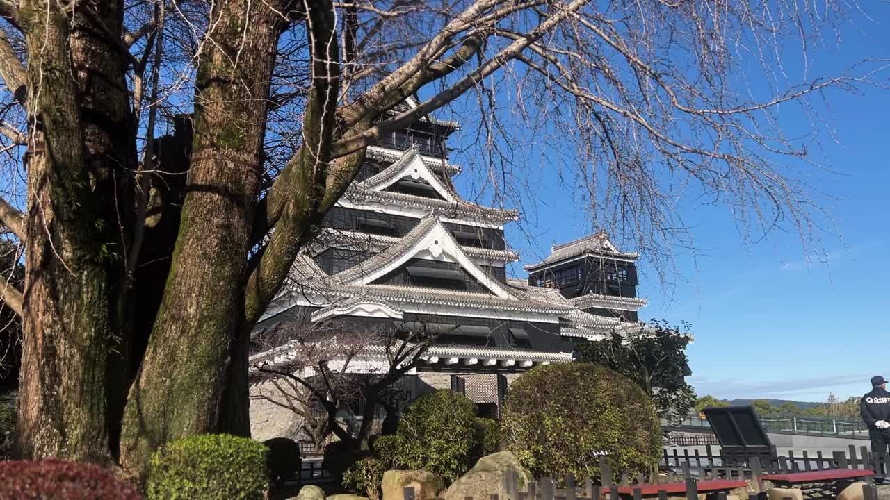 Zamek Kumamoto – zewnętrzny widok budynku, Japonia
