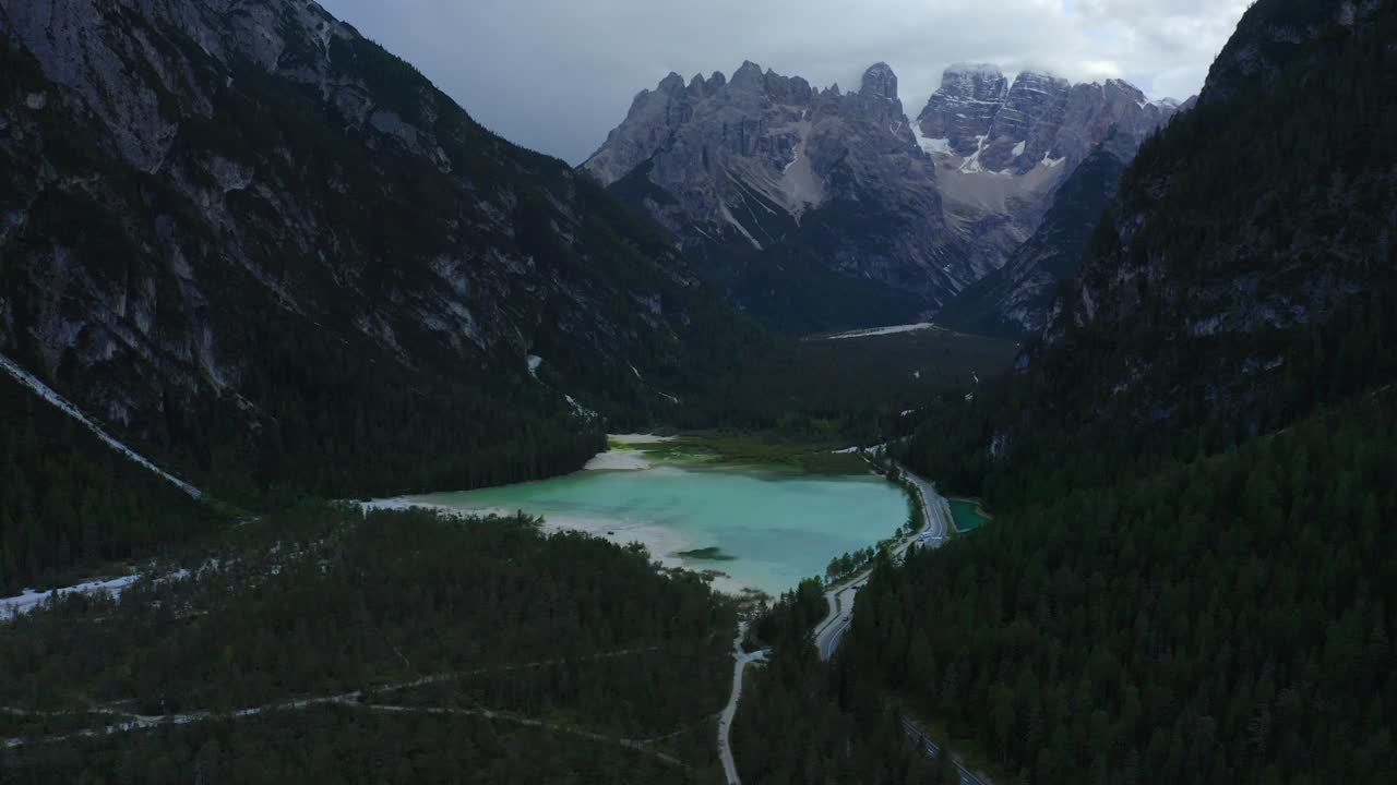 Lago di Landro, Dolomiti, Parco Nazionale Tre Cime, Alto Adige, Italia, settembre 2021