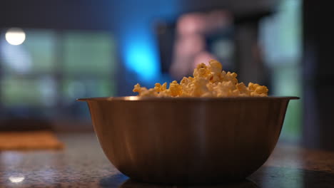 popcorn movie night television tv snacking dessert