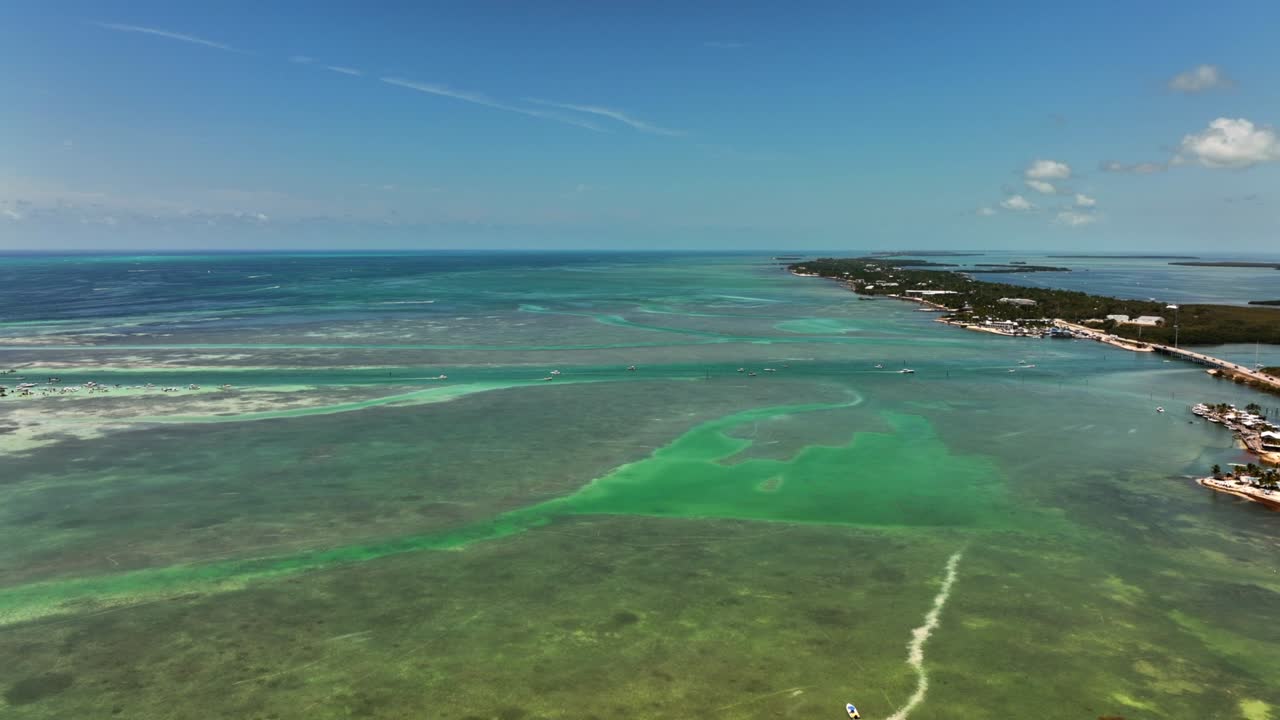 플로리다 키즈의 스쿠버 물 - 5k 공중 드론 비디오