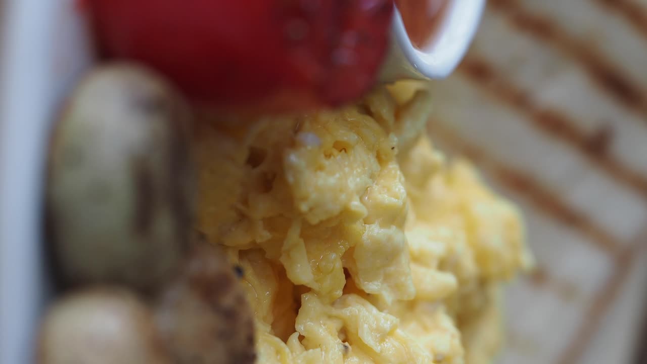 Scrambled Eggs with Potatoes and Toast
