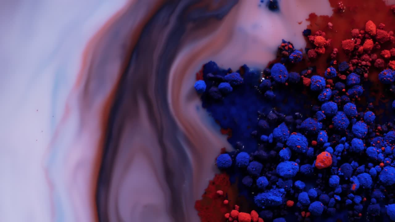 arte fluido abstracto con pigmento rojo y azul