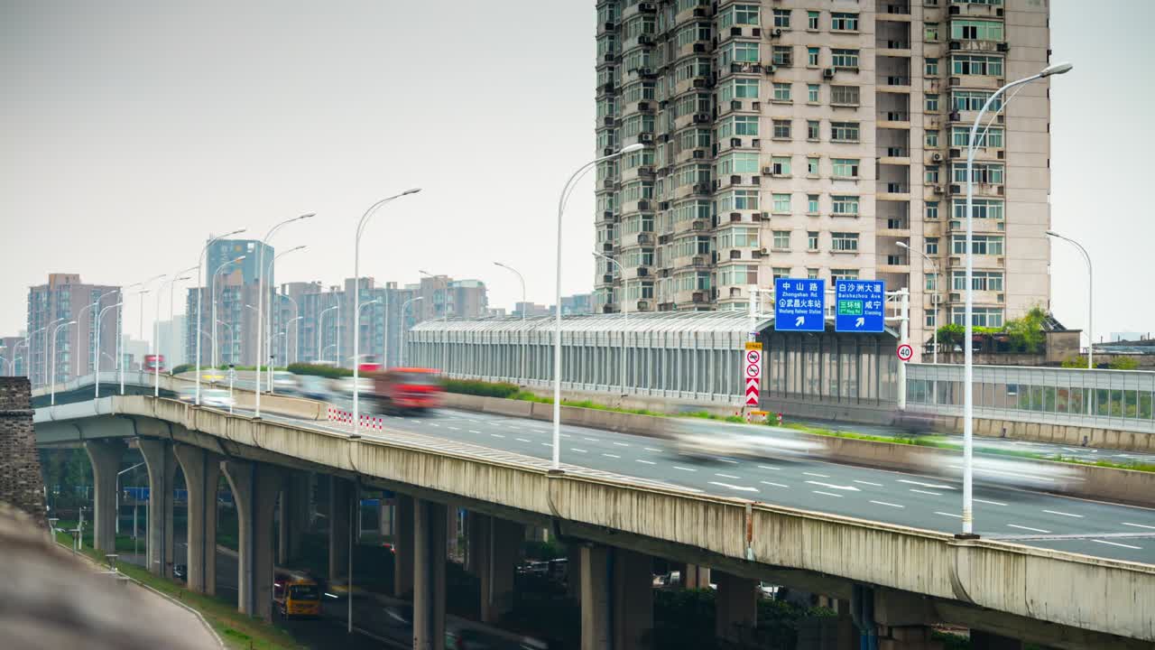 우한시티 데이 타임 트래픽 도로 교차로 사이드 파노라마 4k 타임 스 중국
