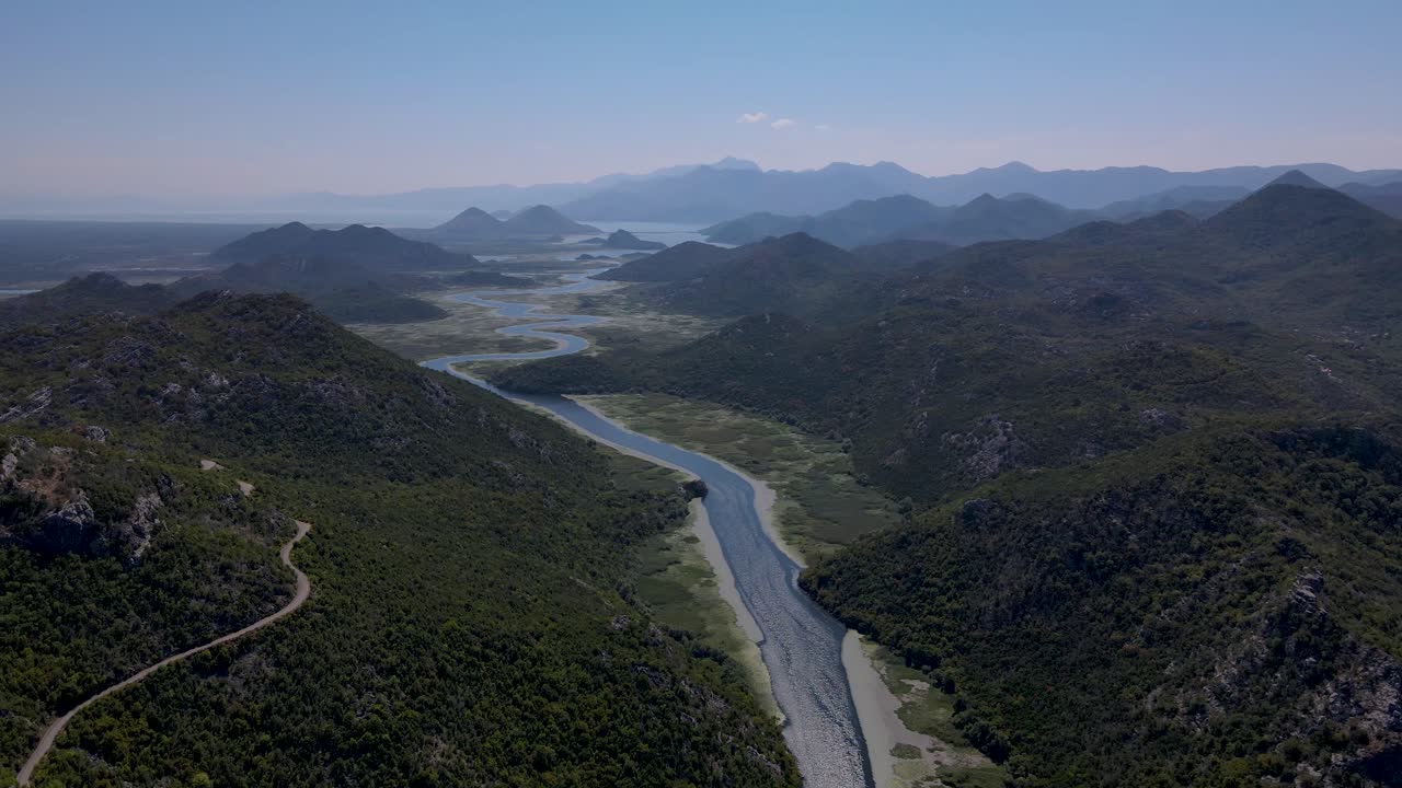 montenegro pavlova strana abejón aéreo 1.mp4