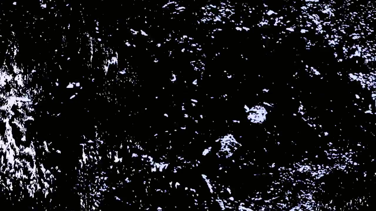 Spruzzi d'acqua astratti bianchi e blu su sfondo nero