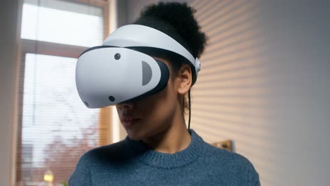 woman wearing vr headset