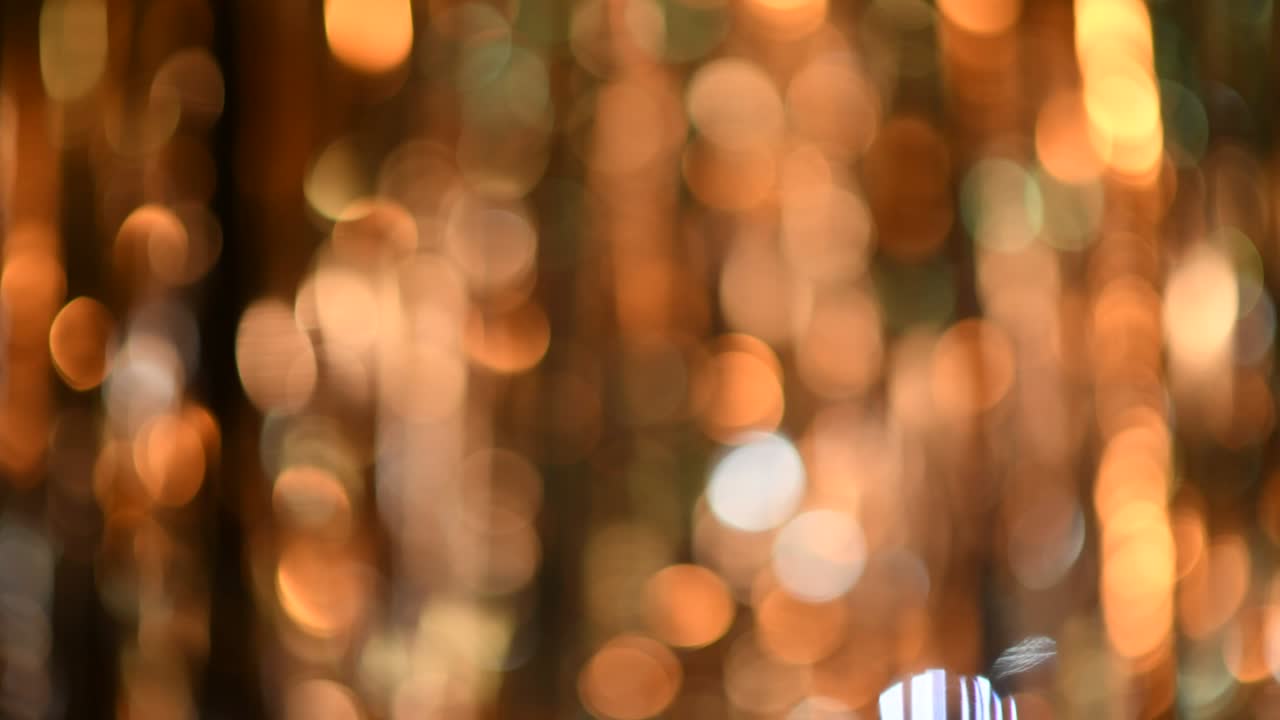 fondo del movimiento de cintas de plata y oro