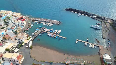 ischia 이탈리아의 작은 만