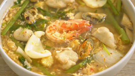 Sukiyaki-soup-with-seafood-bowl---Asian-food-style