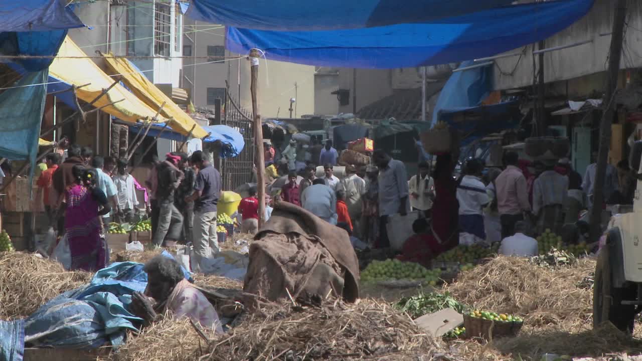 Pasar yang ramai di India