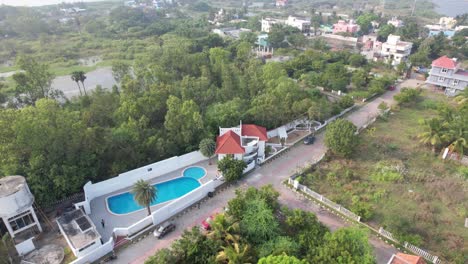 Chennai-ECR-Buildings-in-the-Residential-Area-Surrounded-By-Trees