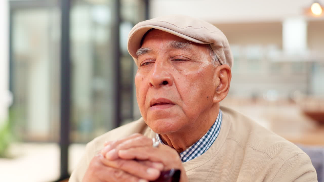 사려 깊은 노인