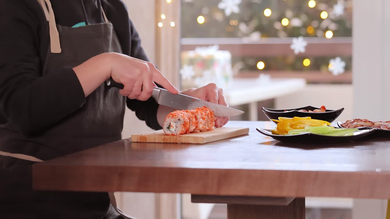 집 에서 수시 롤 을 만드는 사람