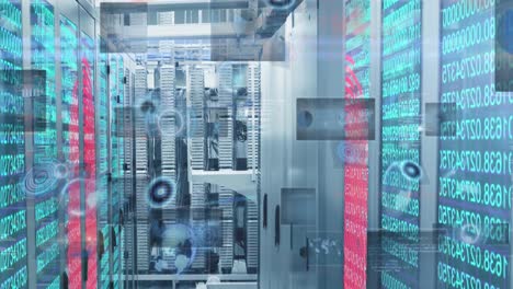 animación del procesamiento de datos de seguridad cibernética y ecuaciones matemáticas contra la sala de servidores informáticos