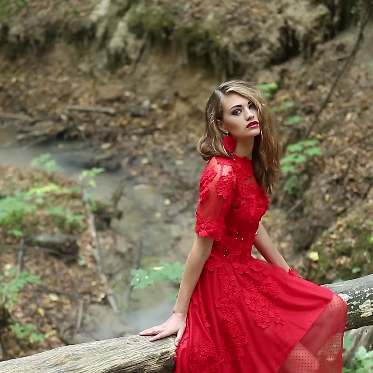 Mysterious Portrait Of Girl In The Fog