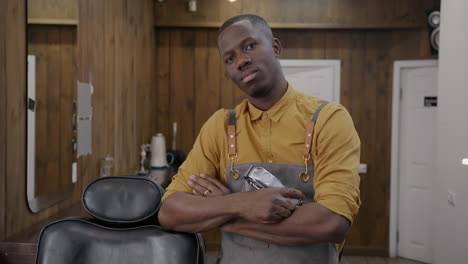 portrait of a confident barber