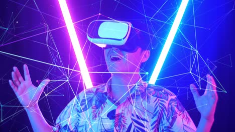 persona emocionada experimentando la realidad virtual
