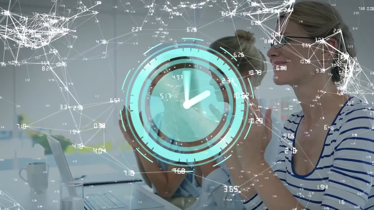animación del reloj y la red de conexiones sobre la gente estudiando