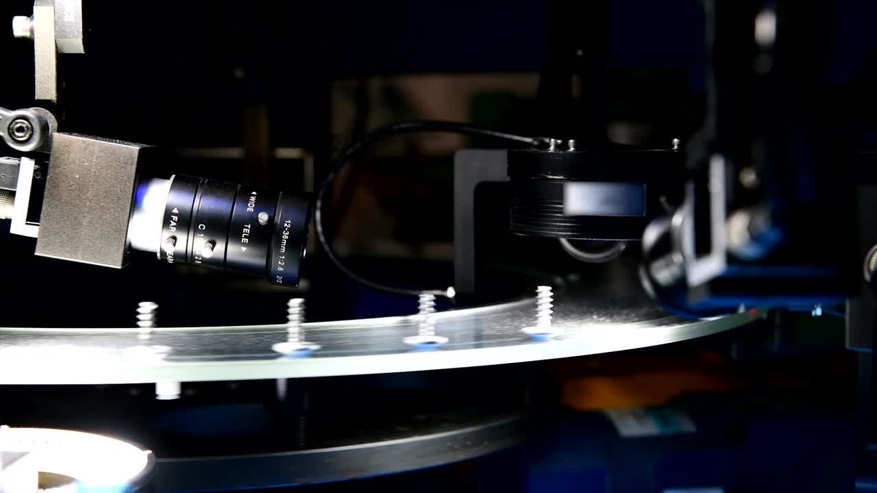 High-quality control in manufacturing optical sorting machine for fasteners screw