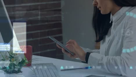 animación del procesamiento de datos del mercado de valores contra una mujer caucásica que usa un teléfono inteligente en la oficina