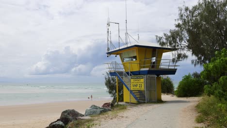 progressive views of a beach lifeguard tower