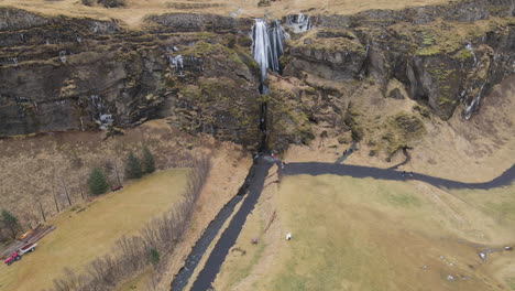 Toma-Aérea-De-Gljufrabui,-Junto-A-Seljlandsfoss-En-Islandia-1