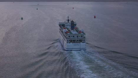 Tracking-shot-of-Ms-Friesland-ferry-from-Rederij-Doeksen-near-Terschelling,-aerial