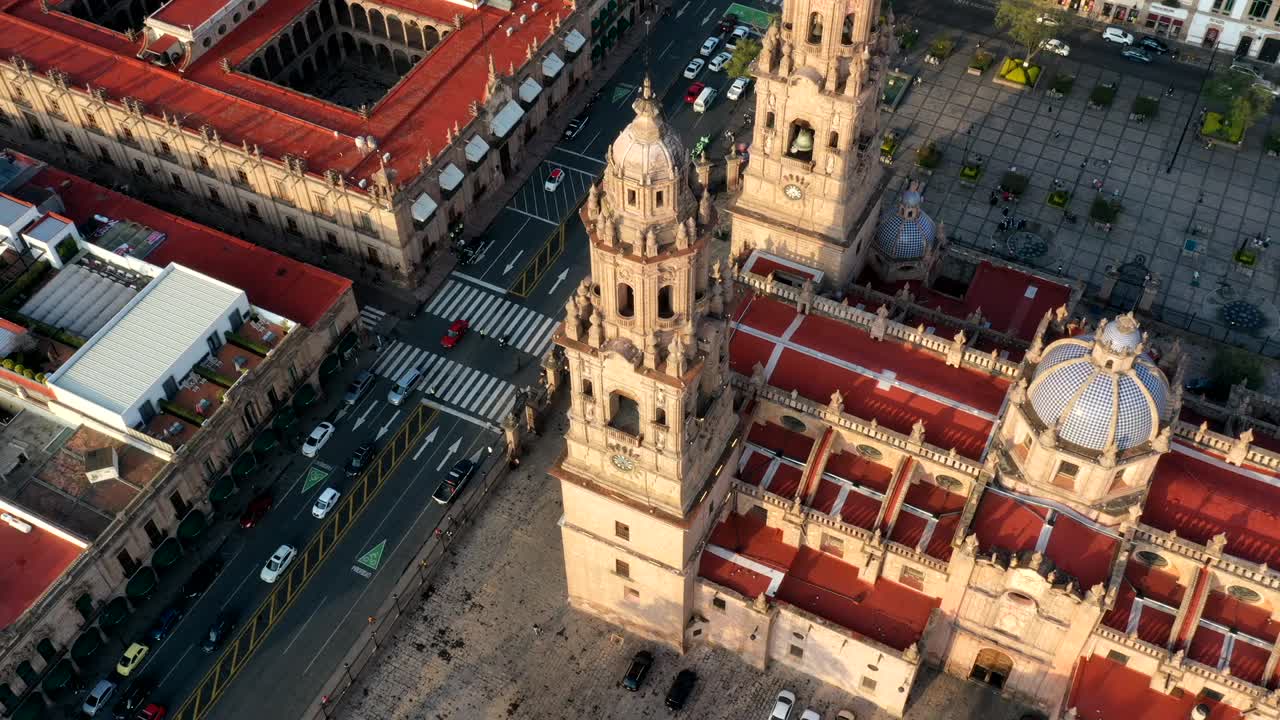 hiperlapso de la catedral de morelia en mexico
