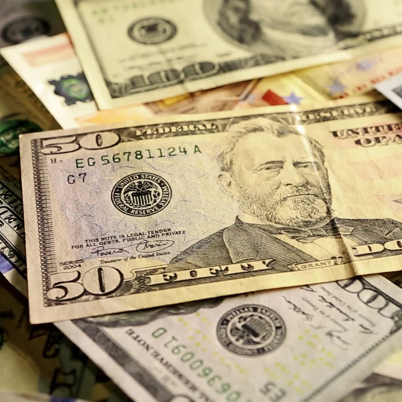 billetes de cien dólares