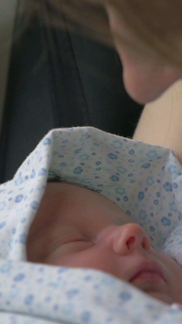 Neonato con la madre