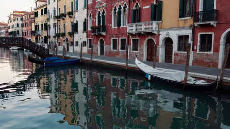 venice canal scene at dawn