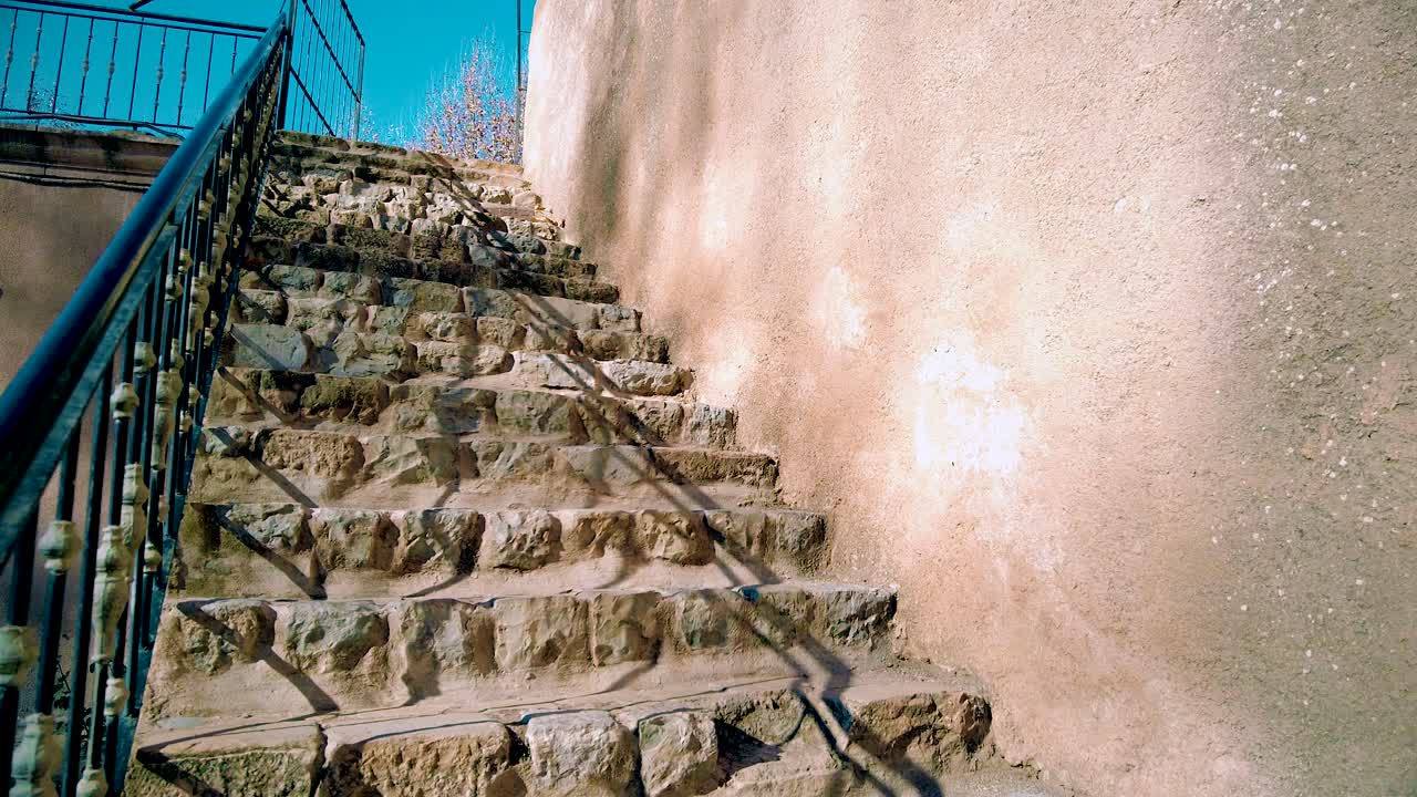 дворец эль-мечуар - королевский дворцовый комплекс зианидов, расположенный в тлемсене, алжир