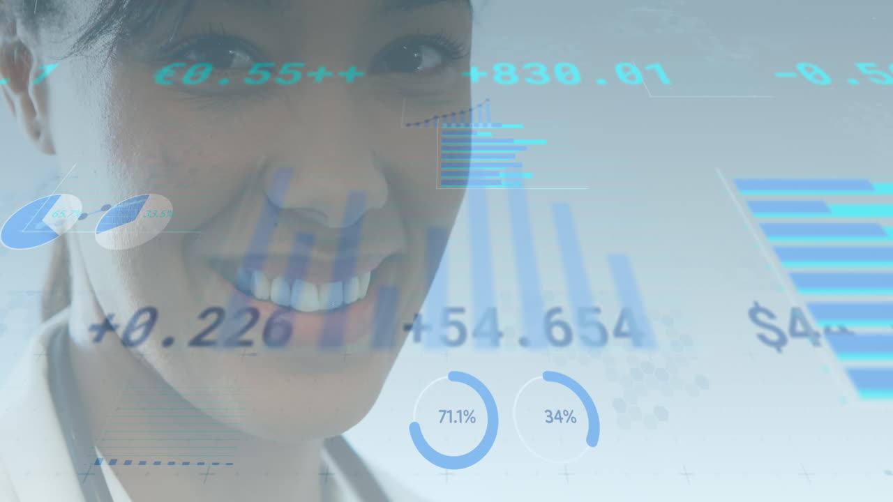 animación del procesamiento de datos y las estadísticas sobre la mujer médico con estetoscopio