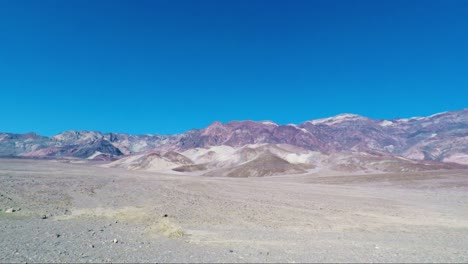 Conduciendo-Por-El-Parque-Nacional-Del-Valle-De-La-Muerte