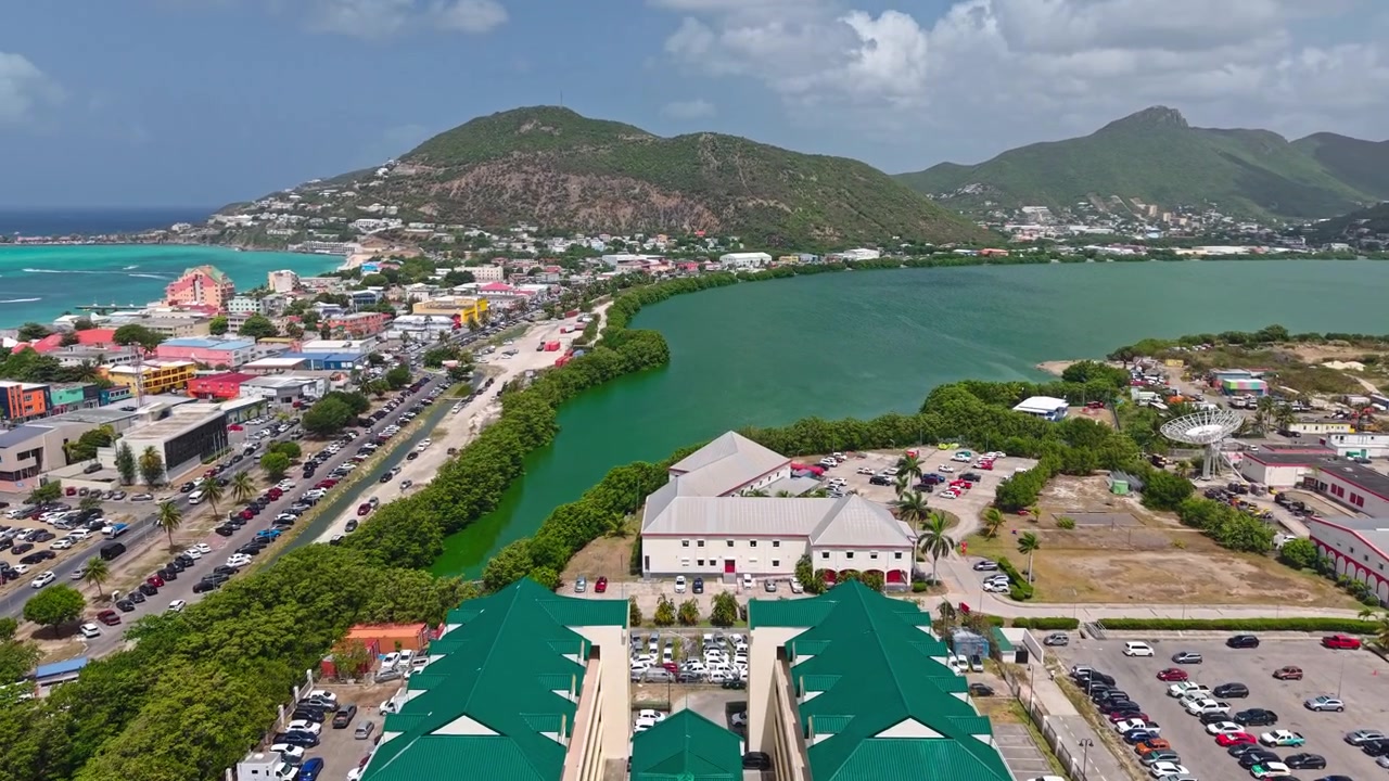 Đảo Sint Maarten, Cảnh quay bằng drone Tòa nhà Chính phủ, Hồ muối lớn và Cảnh quan thành phố bên bờ biển Caribe