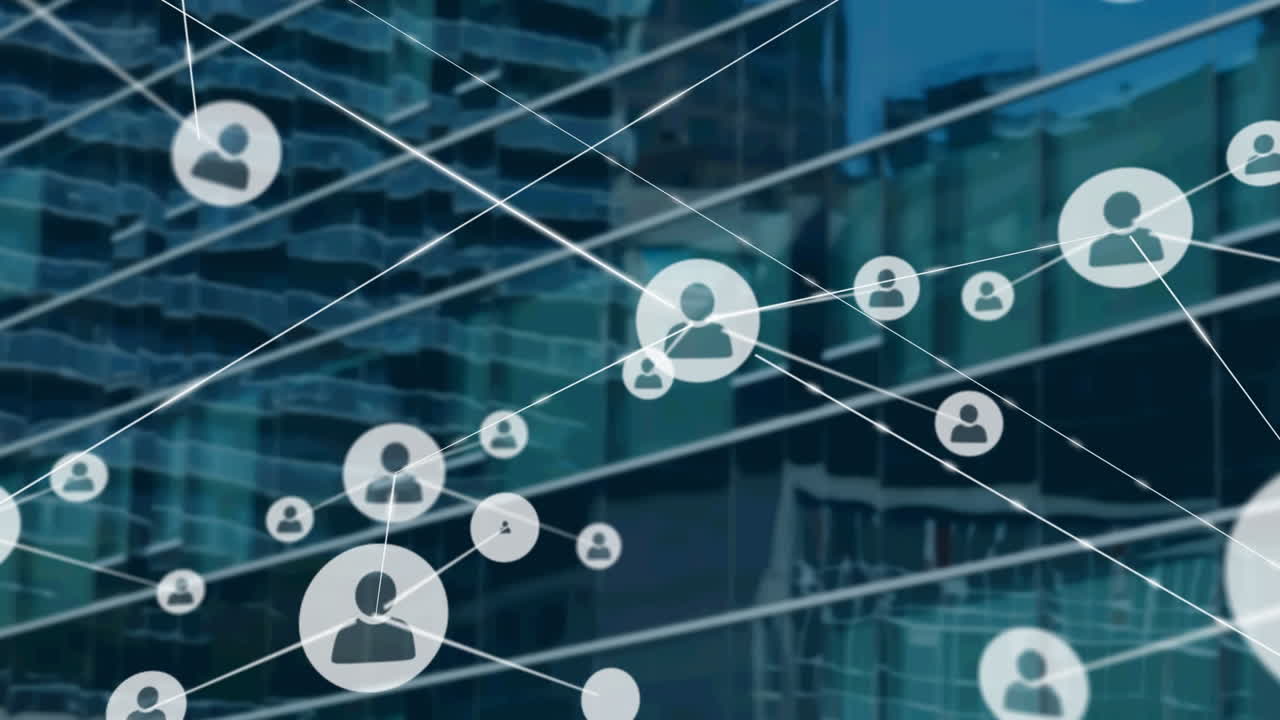 Animazione di una rete di connessioni con icone su un moderno edificio per uffici