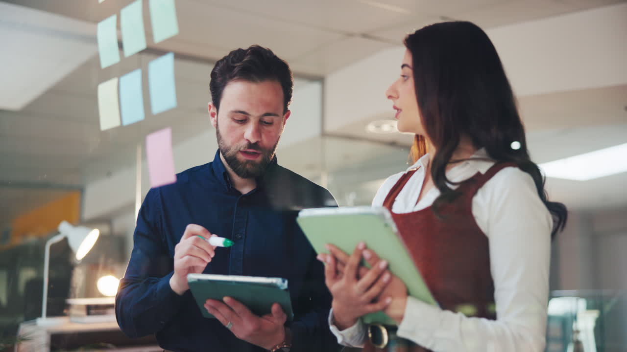 Business People Collaborating in the Office