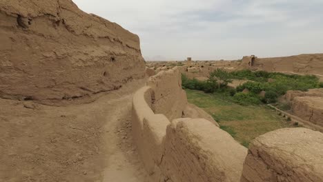 ancient ruins of meybod