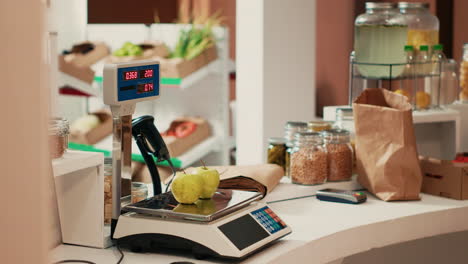 Local-farmers-market-cash-register-with-electronic-scale