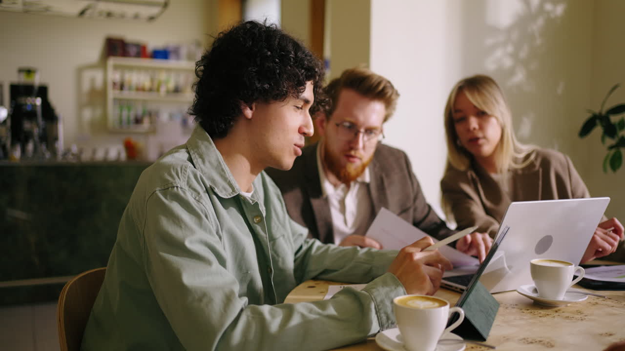 커피 에서 사업 회의
