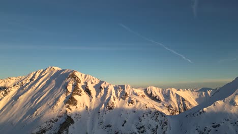 4K-Drone-shot---Carpathian-Mountains-in-Romania