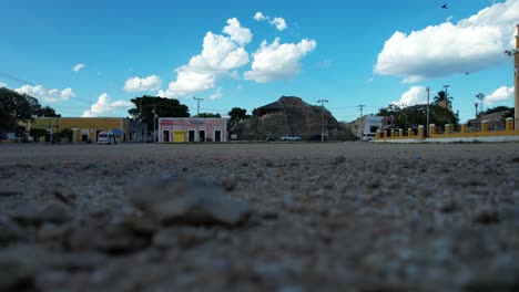 tomada de avión no tripulado de la plaza principal en acanceh yucatan